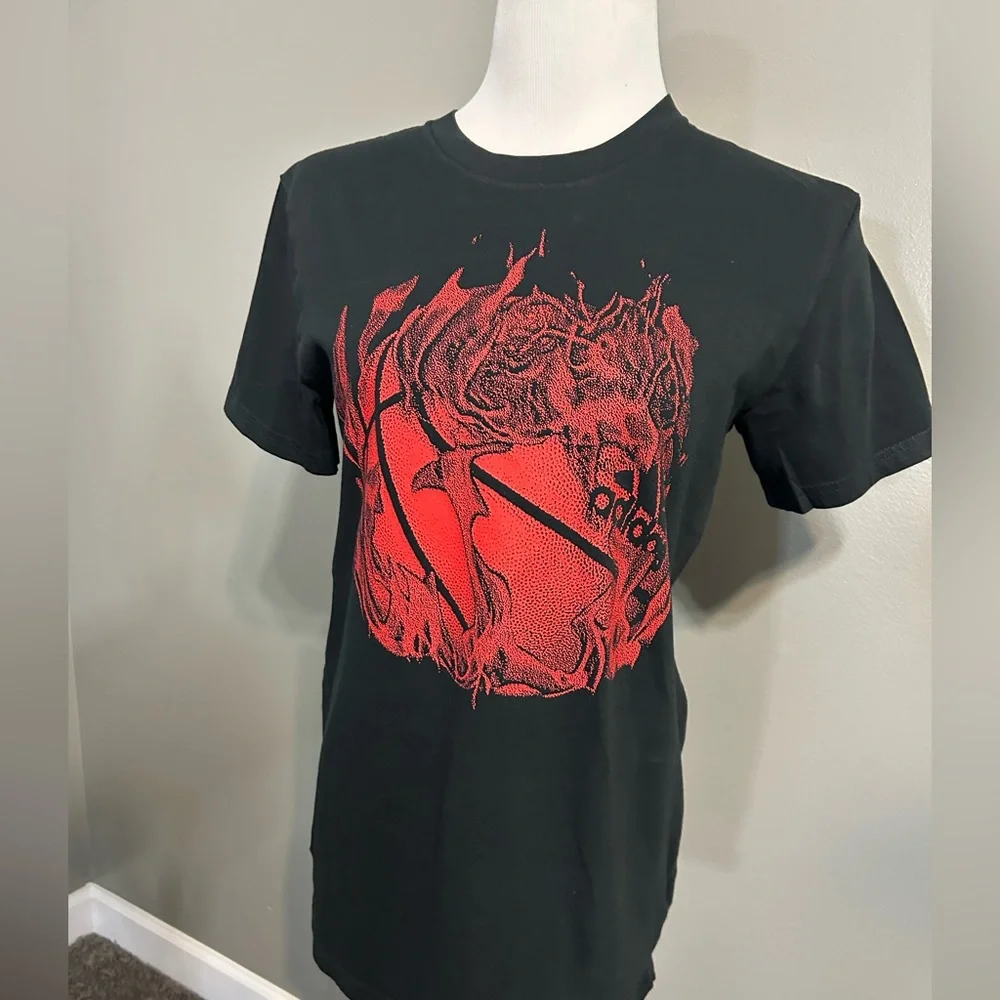 Adidas boys size 14/16 short sleeve T-shirt‎ with red graphic on front